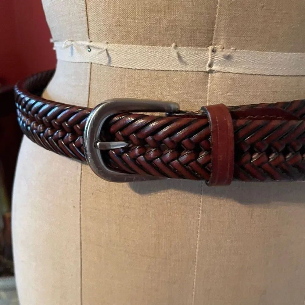 GENUINE LEATHER | 38/95 braided brown belt